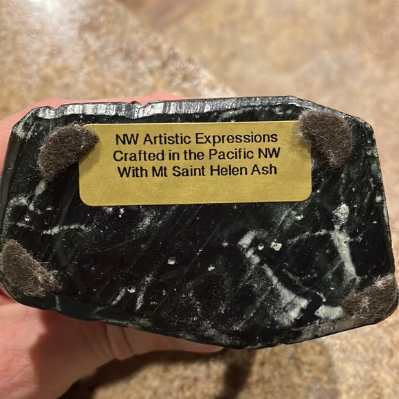 Sea otter statue - Picture 2 of 3